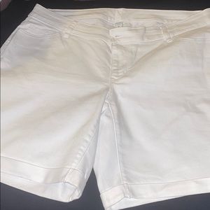 Old Navy size 16 shorts